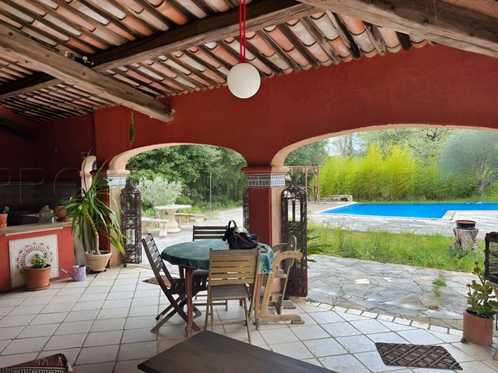 CENTRE VAR VILLA 350 M² sur 1.6HA 3