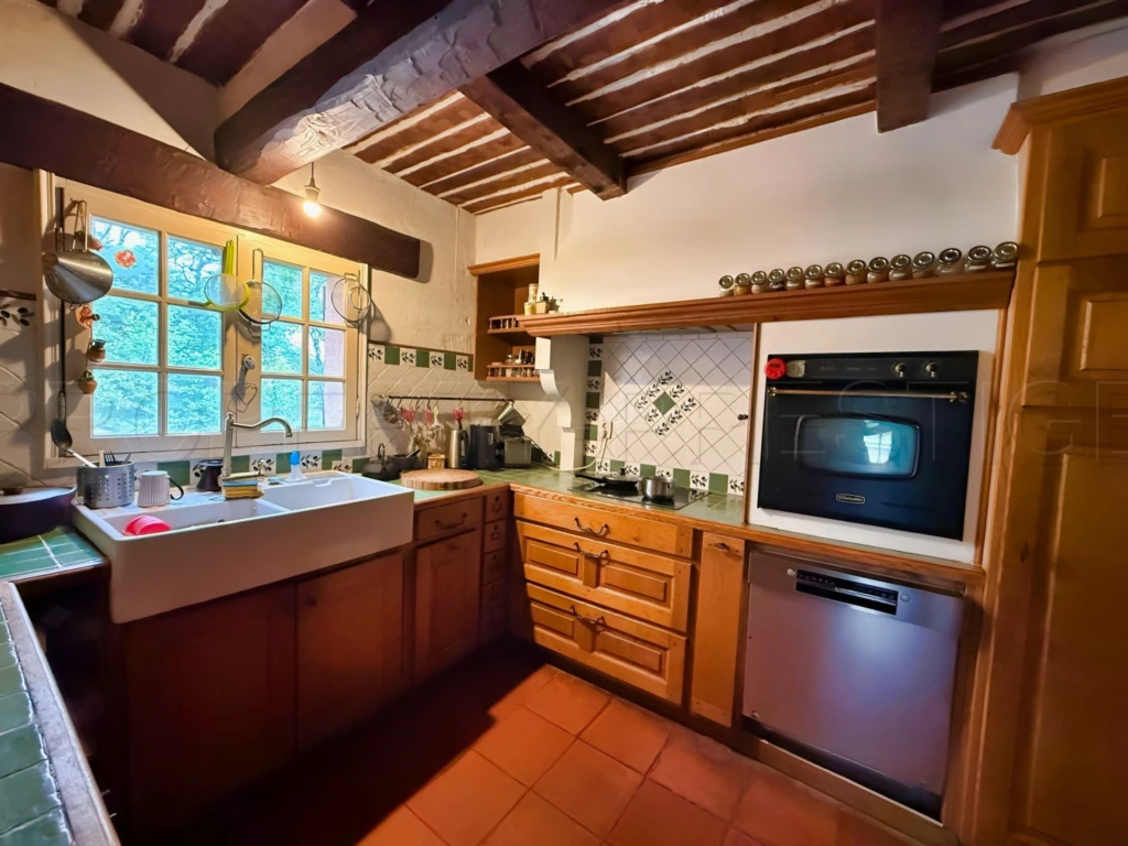 CENTRE VAR VILLA 350 M² sur 1.6HA 9