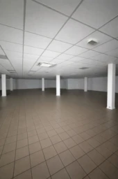 Local commercial – 580 m² – Saint-André (97440) 2