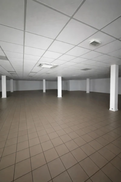 Local commercial – 580 m² – Saint-André (97440) 2