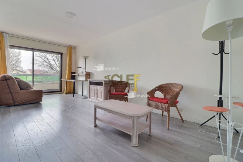 Appartement Très grand T1 avec double balcon 5