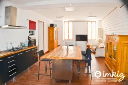 Maison 5 pièces de 140 m² avec cour et préau 2
