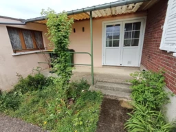 Maison 2 chambres, garage et jardin 1
