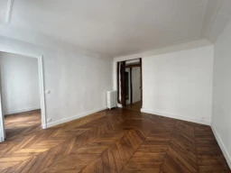 PARIS 17 - Superbe T5 de 80 m² 3