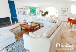 Grande maison avec vue exceptionnelle 2