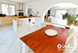 Grande maison avec vue exceptionnelle 3