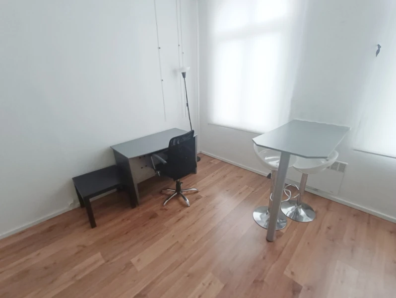 Studio meublé à deux pas de la gare 6