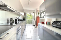 Dernier étage - 4 pièces - 80m² - Balcon 3