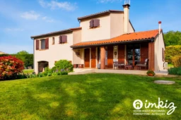 Maison T5 avec grand terrain de 2500 m² 1
