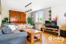 Maison T5 avec grand terrain de 2500 m² 2