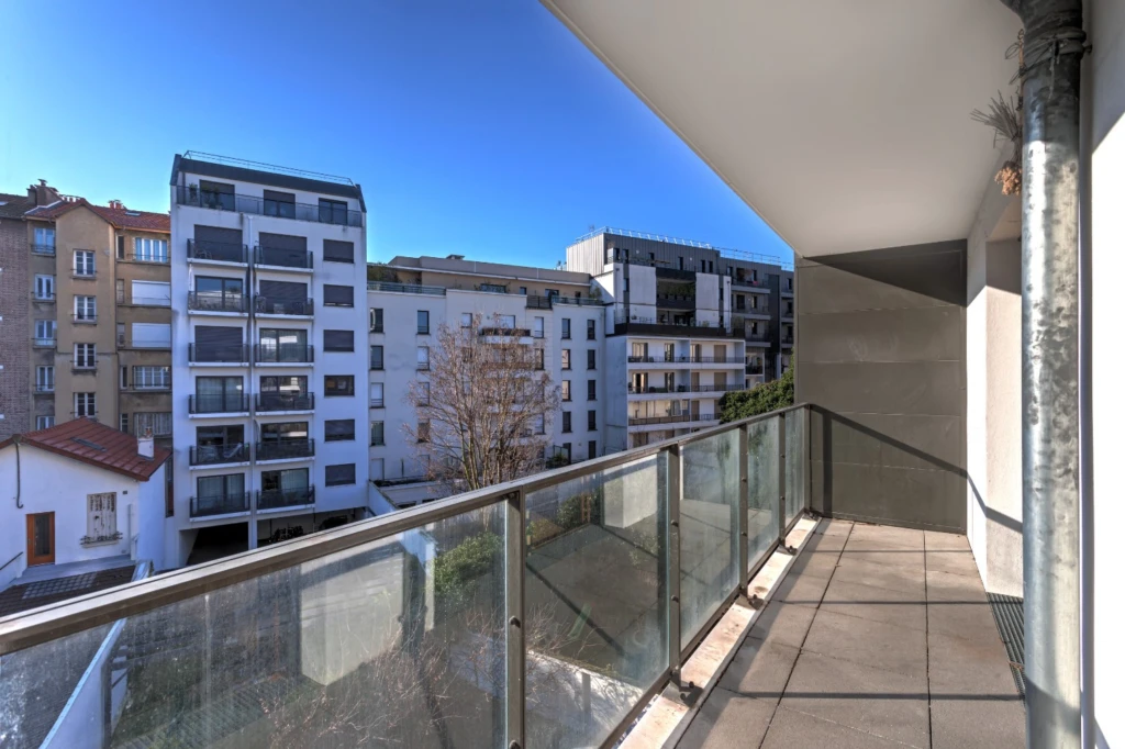 Appartement 3 pièces avec balcon plein Sud ! 2