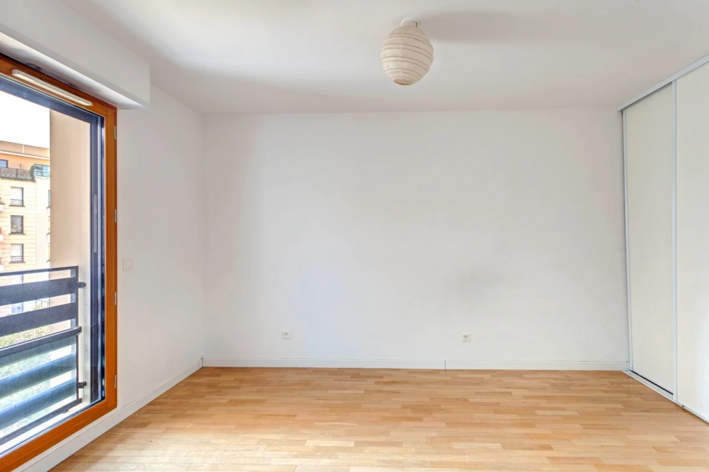 Appartement 3 pièces avec balcon plein Sud ! 7