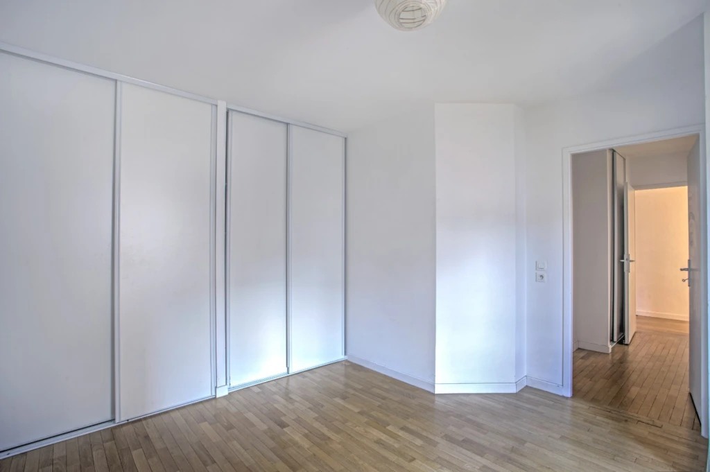 Appartement 3 pièces avec balcon plein Sud ! 10