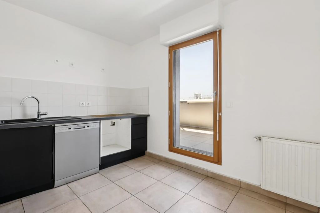 Duplex familial au dernier étage avec terrasses ! 6
