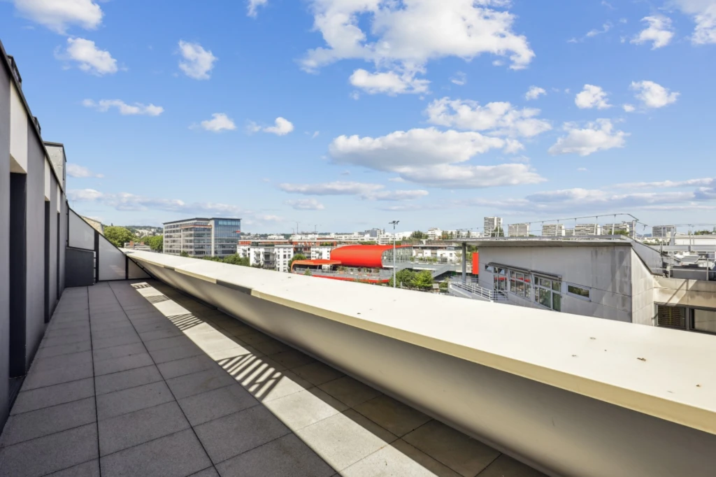 Duplex familial au dernier étage avec terrasses ! 7