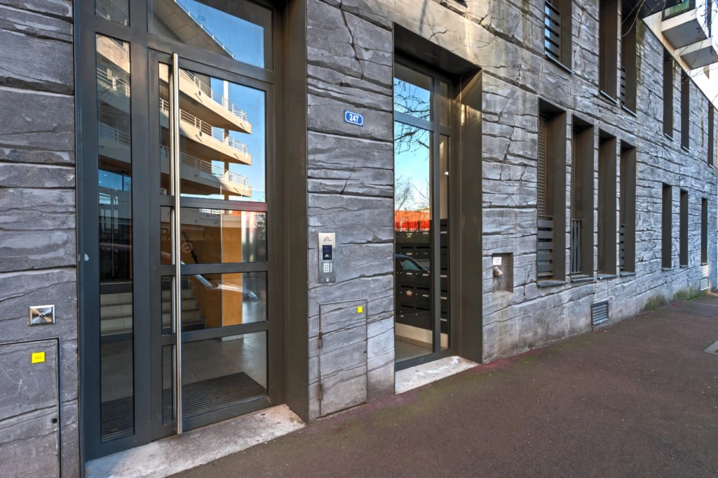 Duplex familial au dernier étage avec terrasse 18