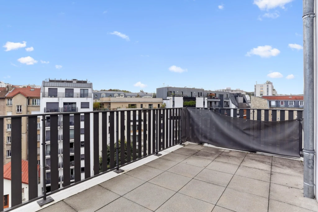 Duplex familial au dernier étage avec terrasse 9