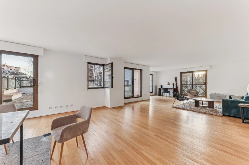 Superbe appartement T6 familial avec terrasse 2