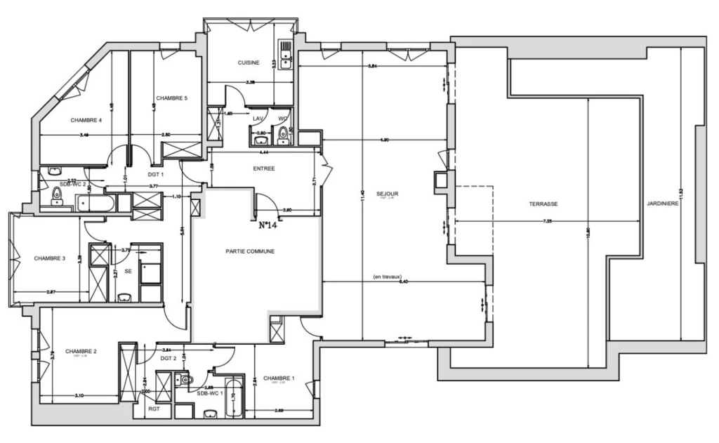 Superbe appartement T6 familial avec terrasse 13