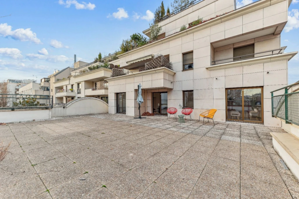 Superbe appartement T6 familial avec terrasse 4