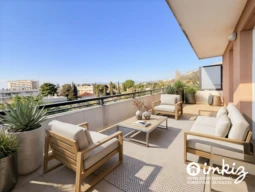 T3 dernier etage avec terrasse et box 2