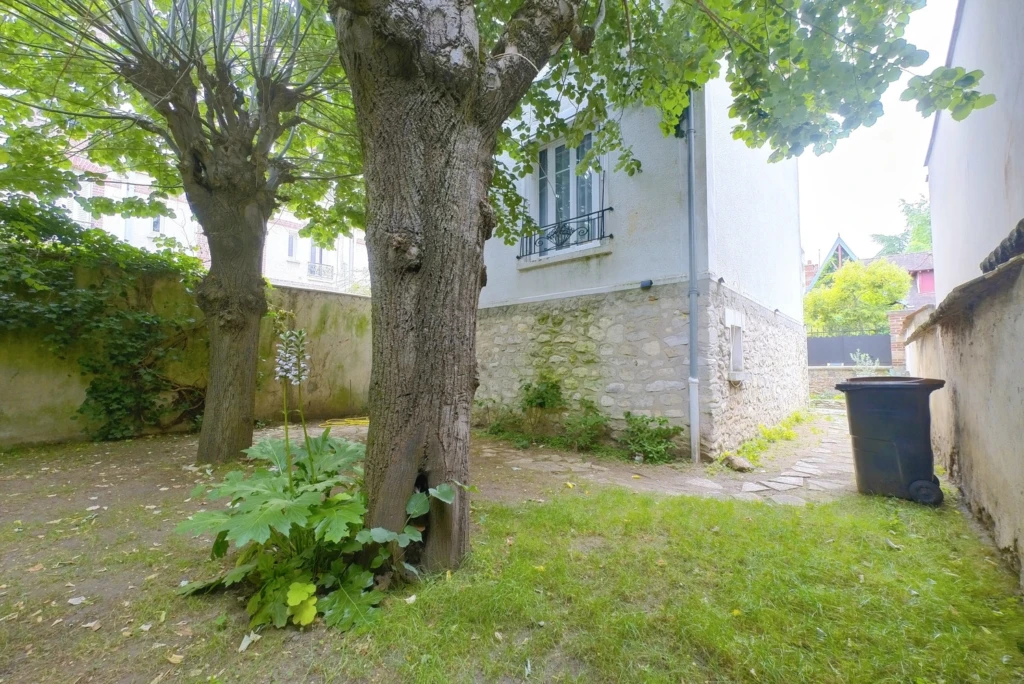 Maison 100m² 3 chambres à la Mairie + garage 10