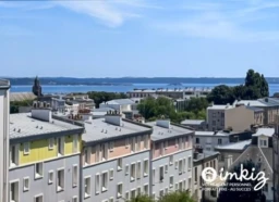 Appartement 4 pièces vue sur mer avec garage 1