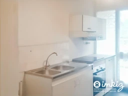 studio  33m2 avec loggia  isolée 3