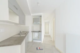 T4 avec grande terrasse 35m2 – Dernier étage 2
