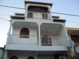 Appartement F3 Duplex Bourg Saint-François 1
