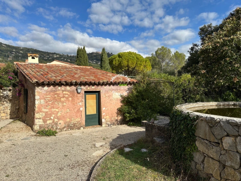 Propriété de caractère avec dépendances et piscine 8