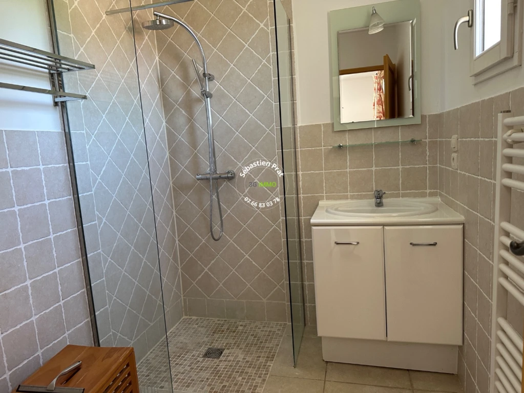 Spacieuse demeure de 9 pièces, 235m² 16
