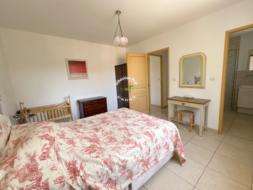 Spacieuse demeure de 9 pièces, 235m² 14