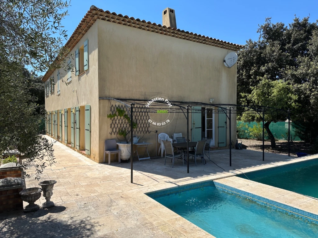 Spacieuse demeure de 9 pièces, 235m² 3