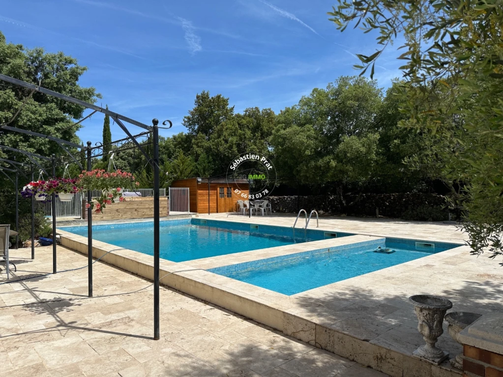 Spacieuse demeure de 9 pièces, 235m² 4