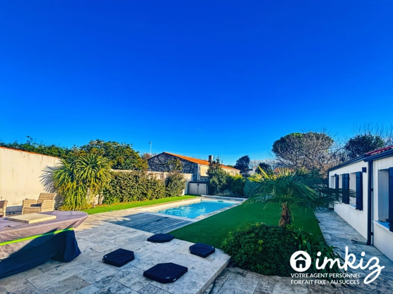 Maison familiale rénovée avec piscine + un T2 17