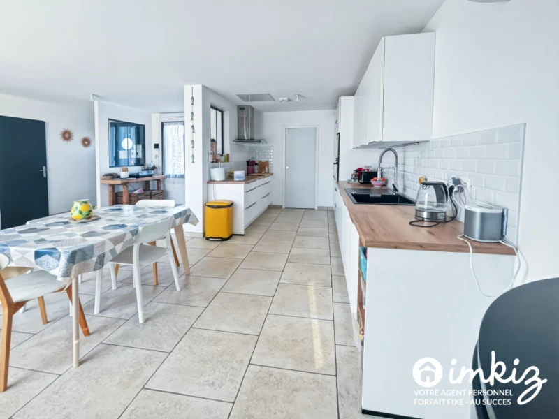 Maison familiale rénovée avec piscine + un T2 3