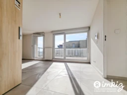 Attique rare 57 m² + 49 m² terrasse triple expo 2