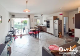 Superbe T2 lumineux avec terrasse et pkg – Allauch 1