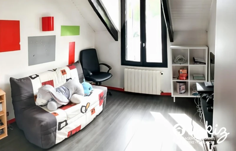 Maison familiale avec jardin, proche métro 12