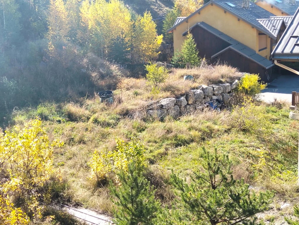 Terrain constructible à Briançon -Viabilisé- 5