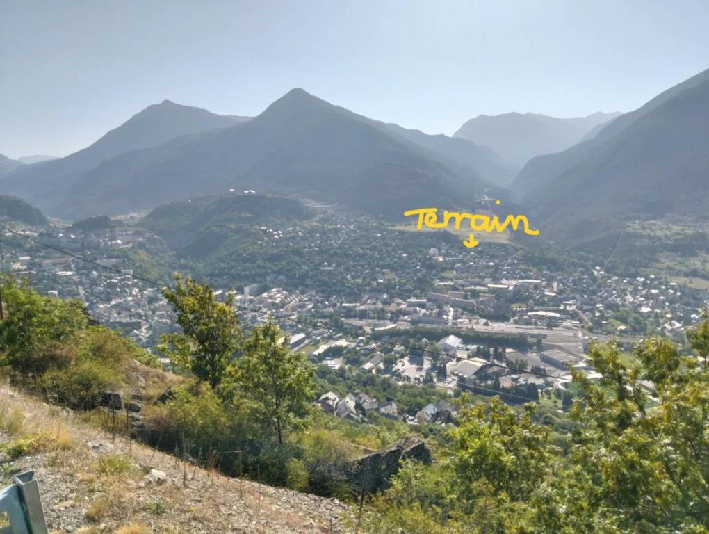Terrain constructible à Briançon -Viabilisé- 6