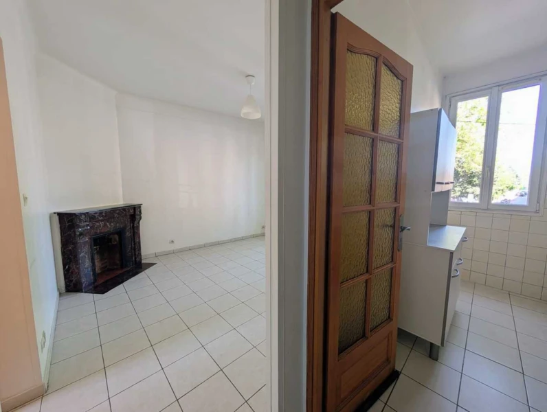 Appartement clé en main à deux pas du RER B 3