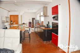Maison 5 pièces de 140 m² avec cour et préau 3
