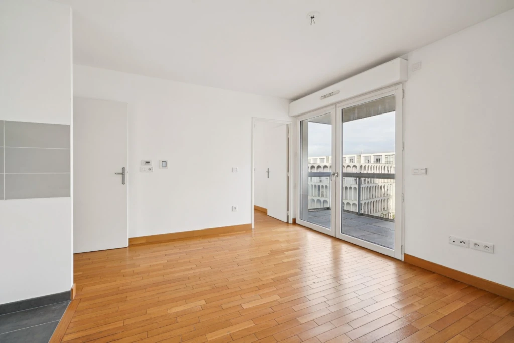 Appartement 2 pièces avec balcons - Boulogne 1