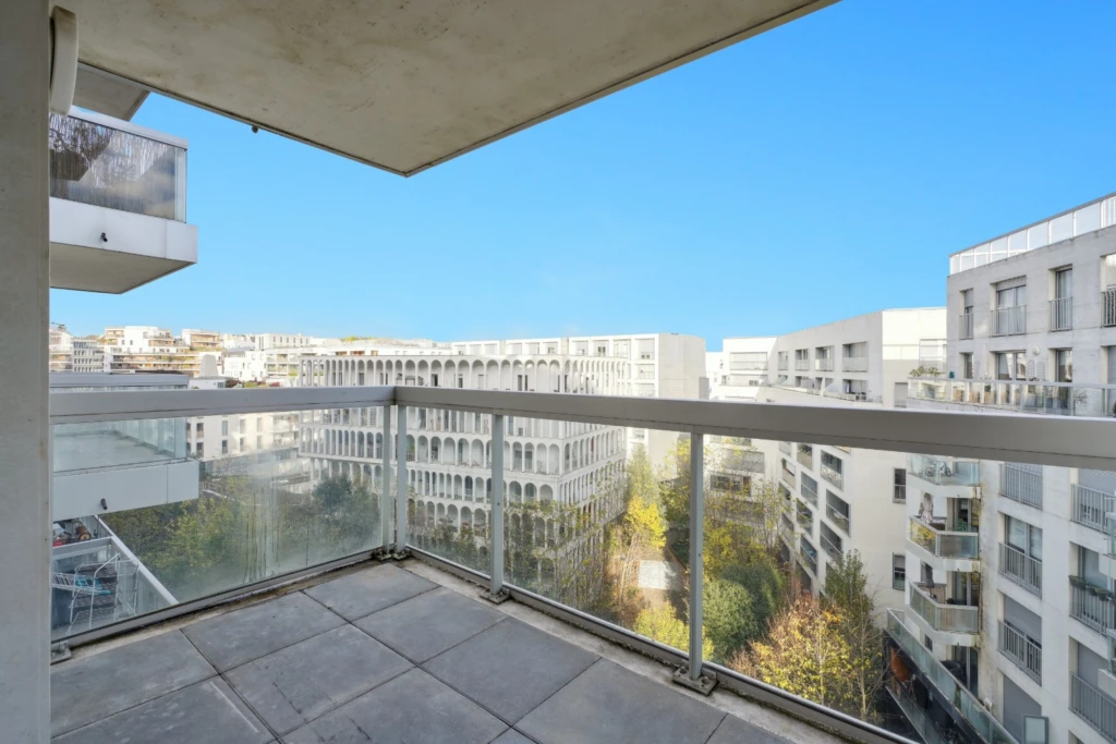 Appartement 2 pièces avec balcons - Boulogne 3
