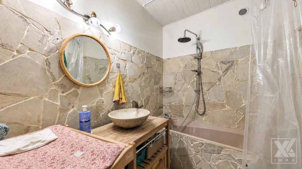 BRIANÇON – Joli T2 traversant de 51,79 m2 + Cave 7