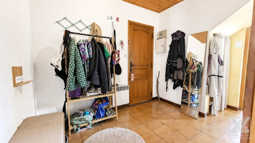 BRIANÇON – Joli T2 traversant de 51,79 m2 + Cave 10