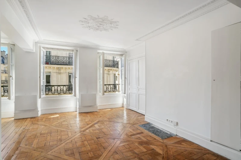 GRAND STUDIO - Quartier Opéra - Paris 2ème 5