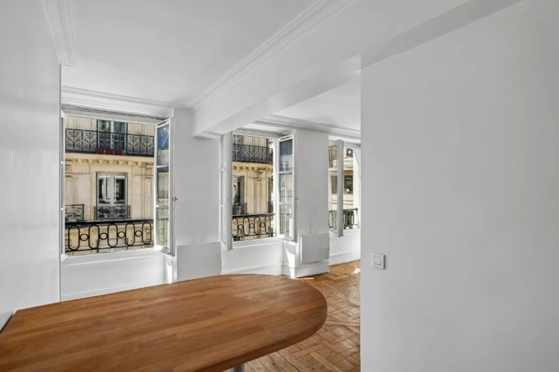 GRAND STUDIO - Quartier Opéra - Paris 2ème 6